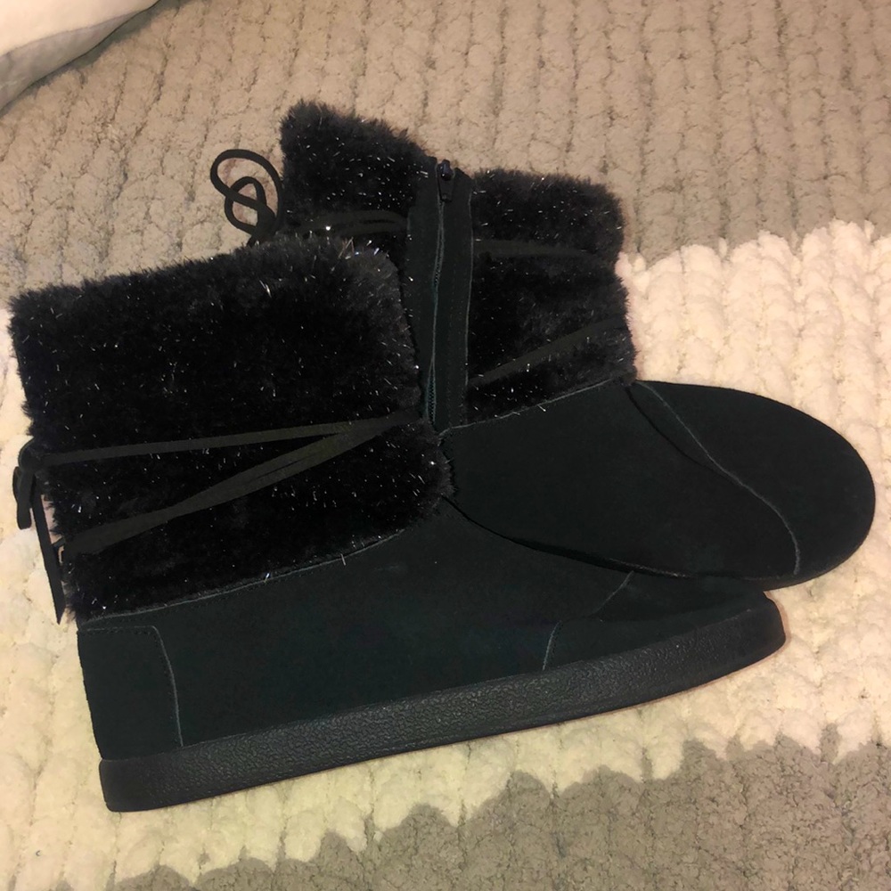 TOMS fuzzy/sparkly boots